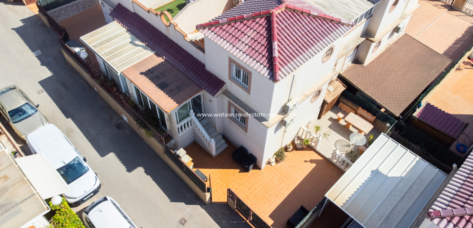 Resale - Quad - Urb. La Marina