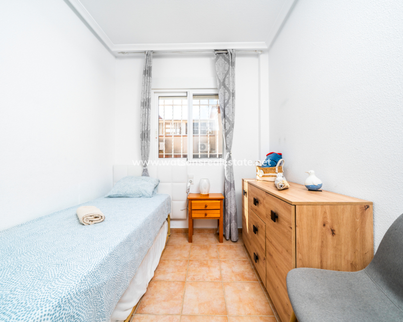 Resale - Quad - Urb. La Marina