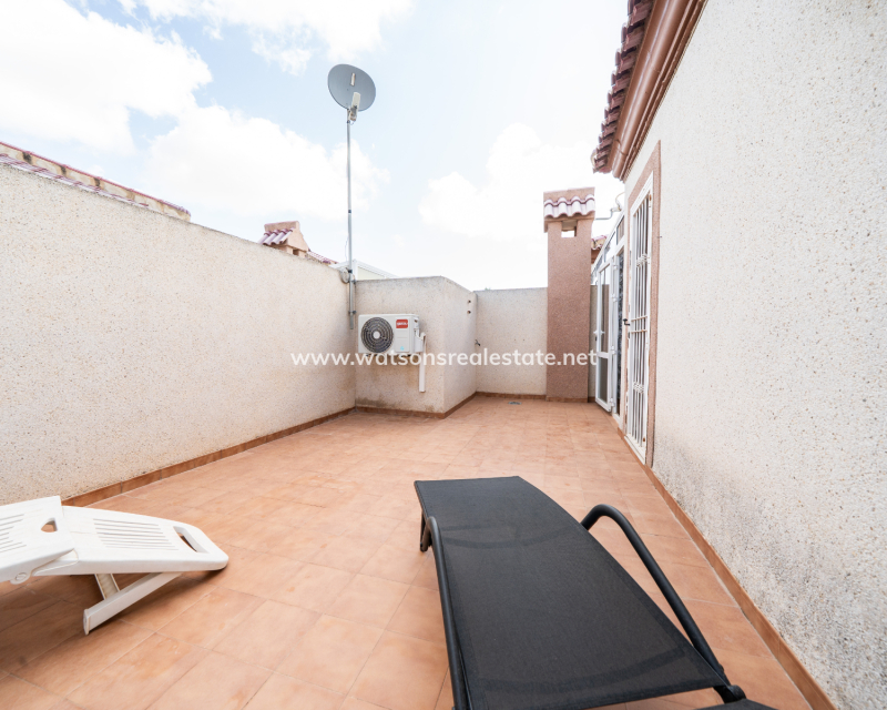 Resale - Quad - Urb. La Marina