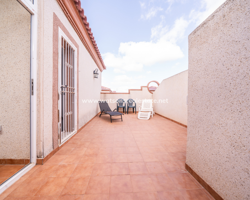 Resale - Quad - Urb. La Marina