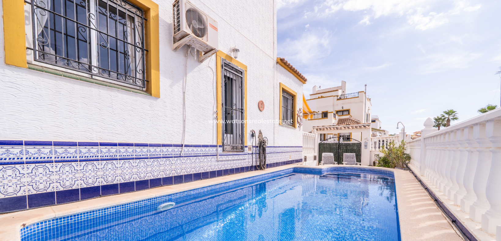 Resale - Quad - Urb. La Marina