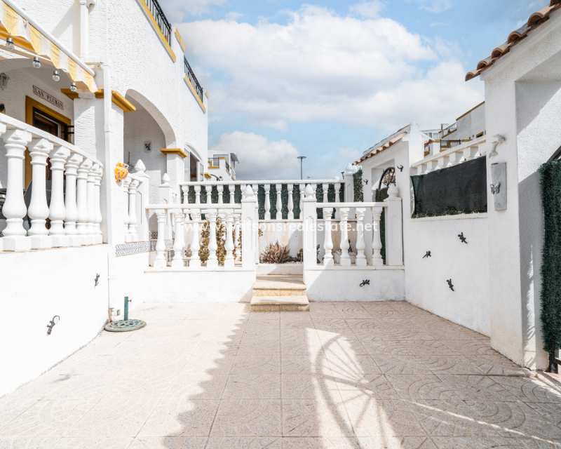 Resale - Quad - Urb. La Marina