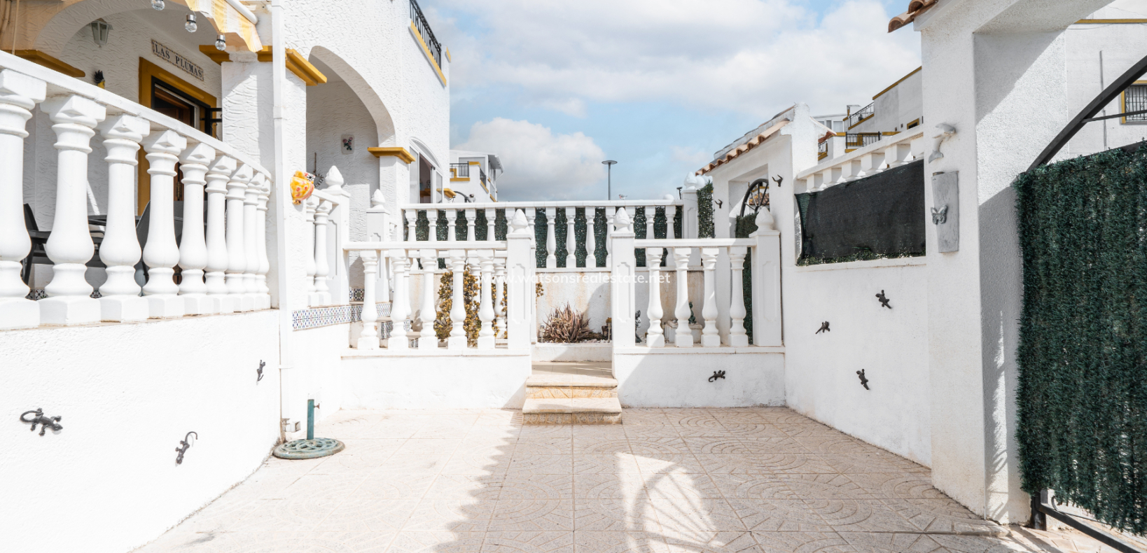 Resale - Quad - Urb. La Marina