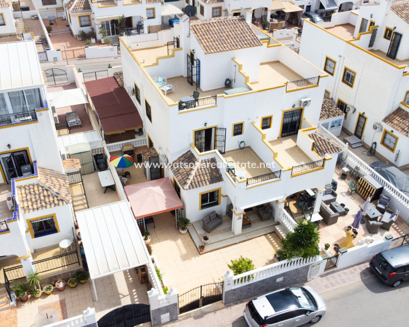 Resale - Quad - Urb. La Marina