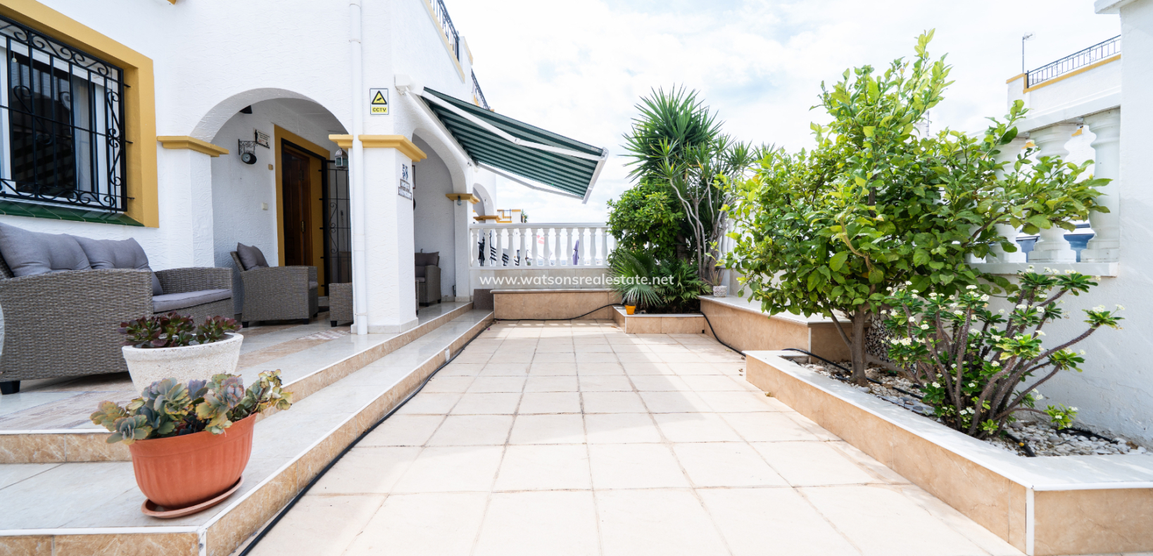 Resale - Quad - Urb. La Marina