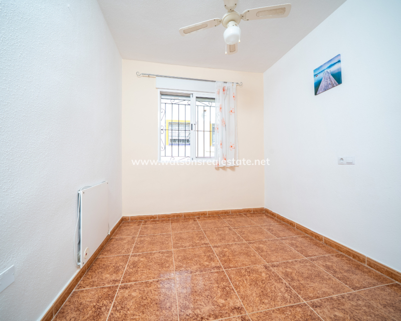 Resale - Quad - Urb. La Marina