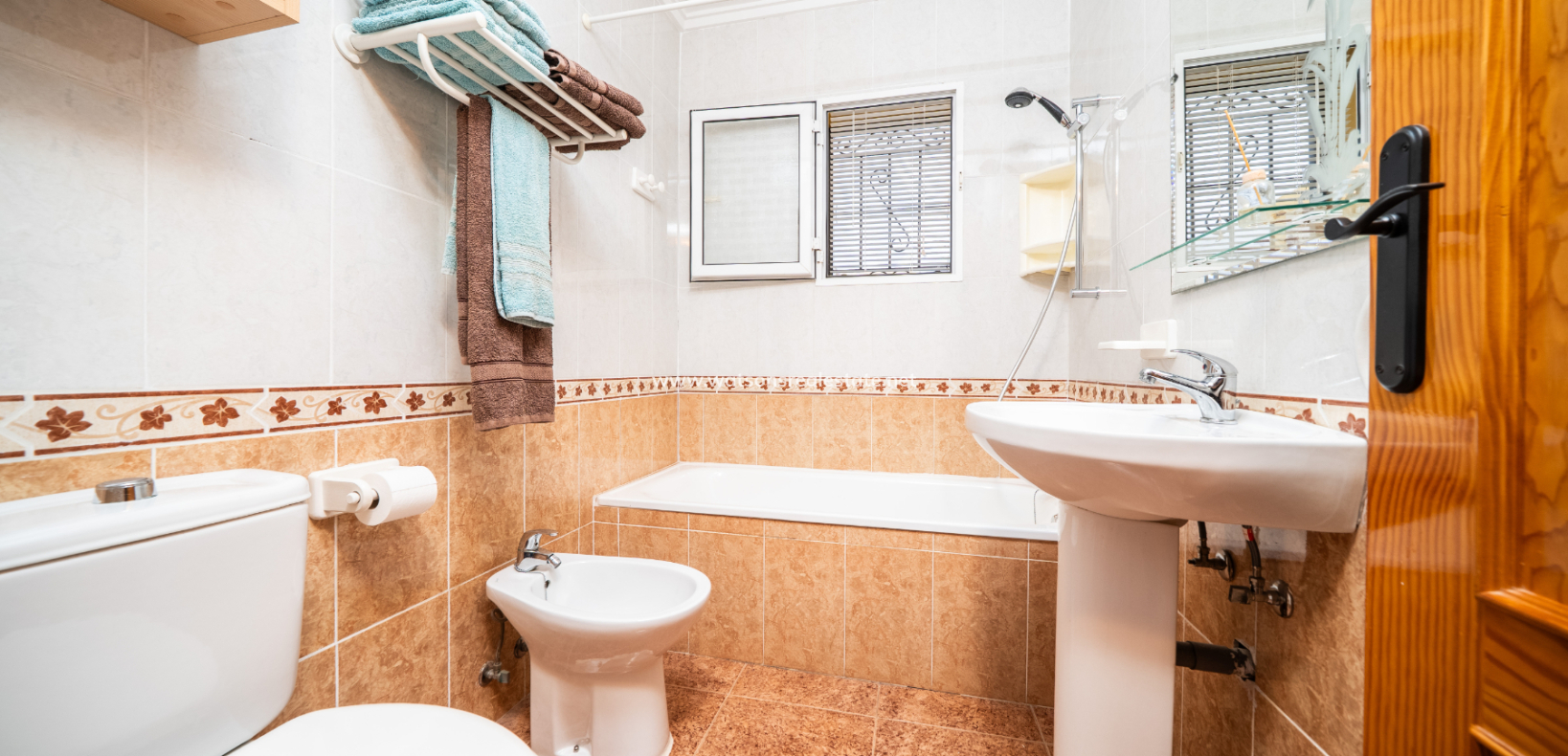 Resale - Quad - Urb. La Marina