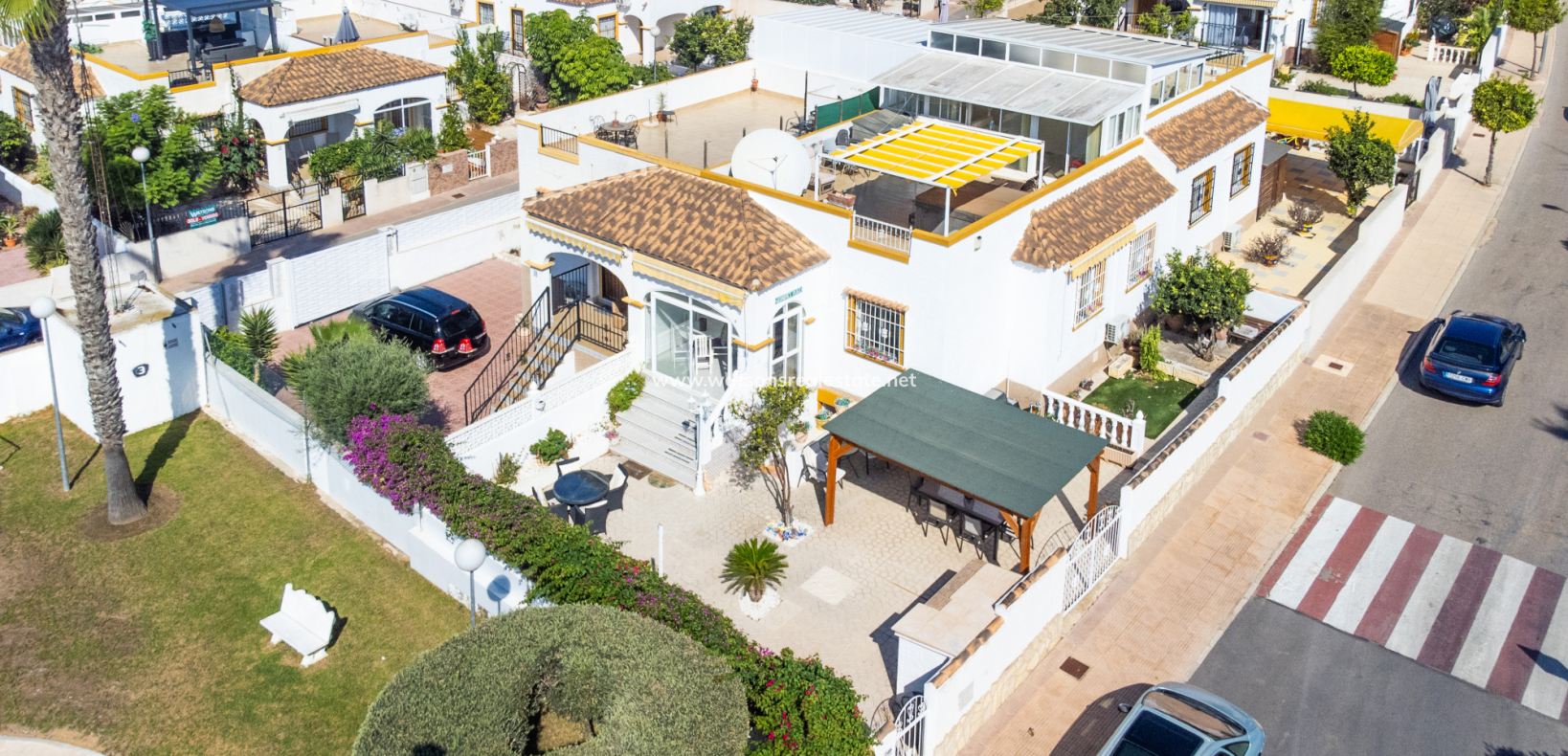 Resale - Quad - Urb. La Marina