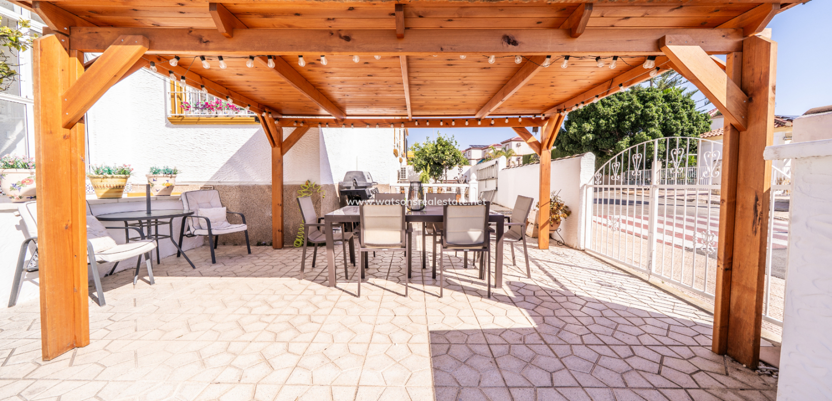 Resale - Quad - Urb. La Marina