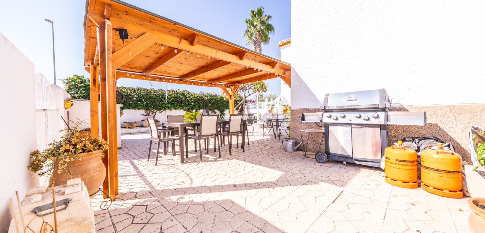 Resale - Quad - Urb. La Marina