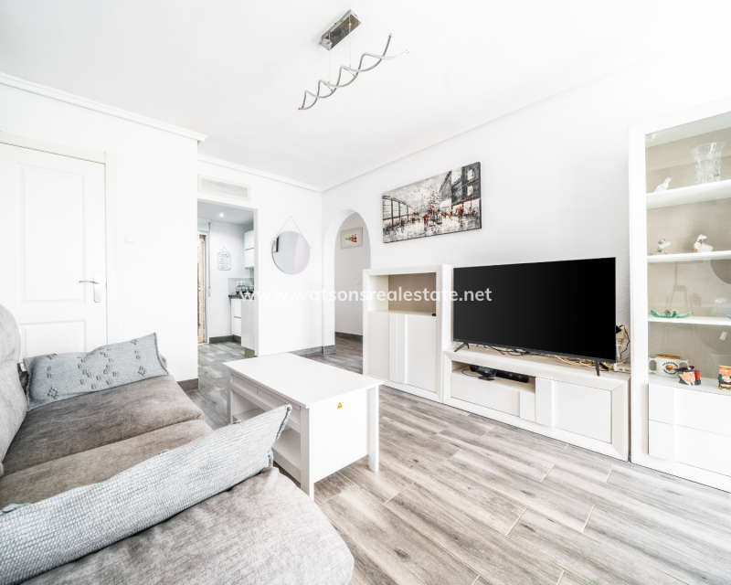 Resale - Quad - Urb. La Marina