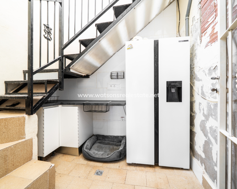 Resale - Quad - Urb. La Marina