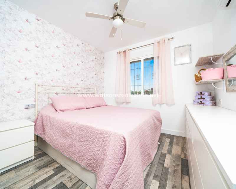 Resale - Quad - Urb. La Marina