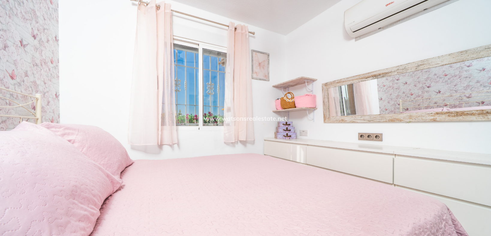 Resale - Quad - Urb. La Marina