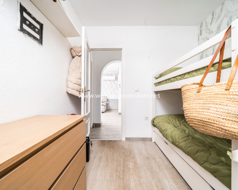 Resale - Quad - Urb. La Marina