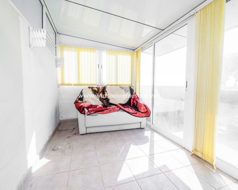 Resale - Quad - Urb. La Marina