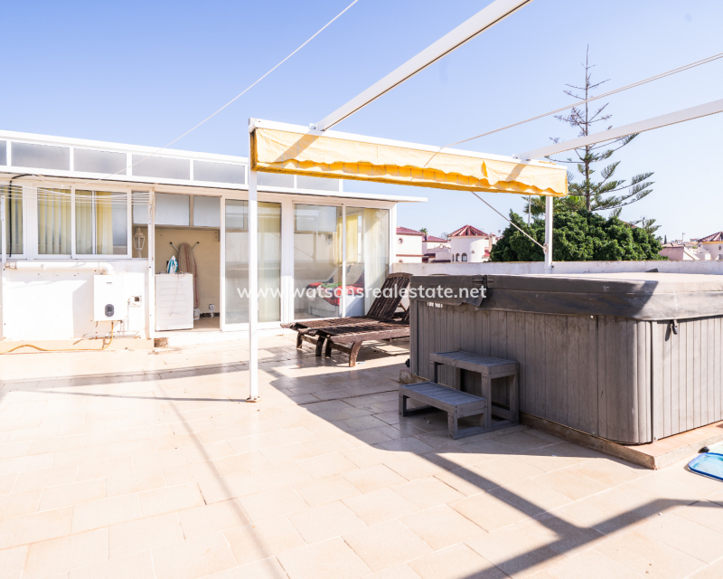 Resale - Quad - Urb. La Marina