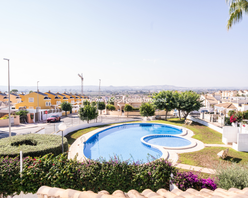 Resale - Quad - Urb. La Marina