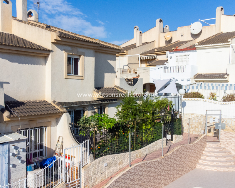 Resale - Quad - Urb. La Marina