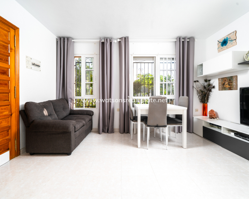 Resale - Quad - Urb. La Marina