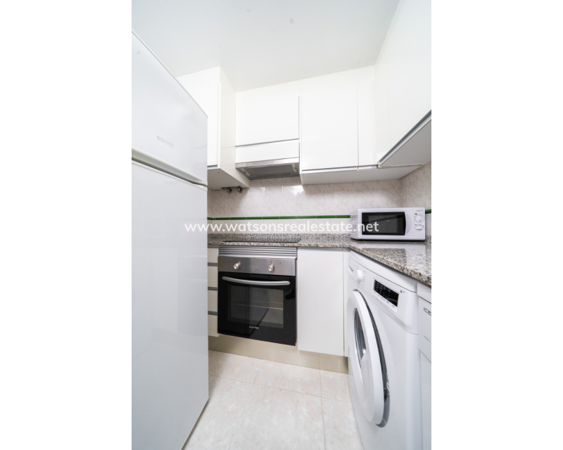 Resale - Quad - Urb. La Marina