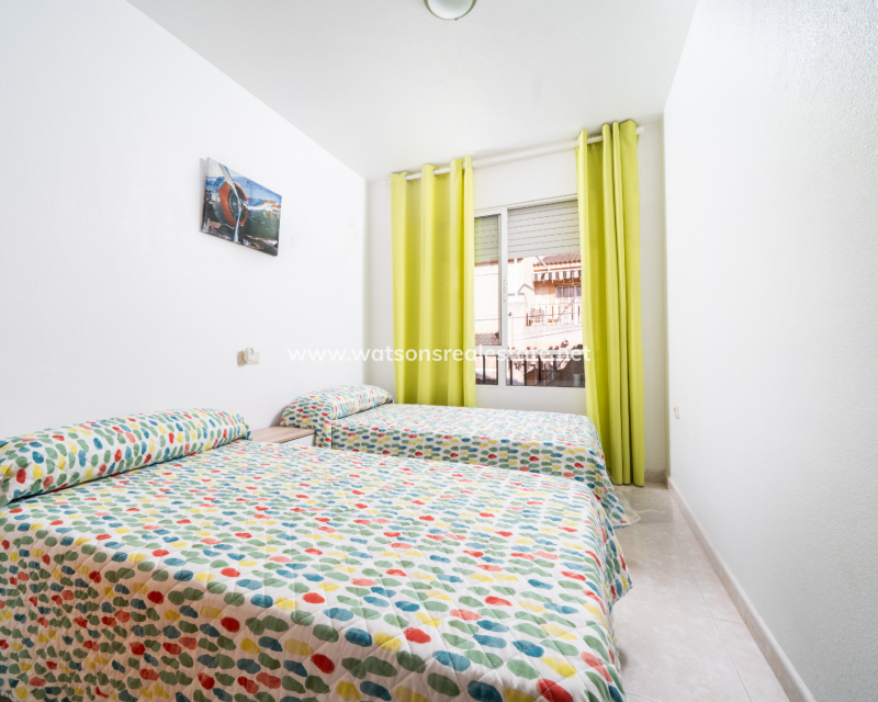 Resale - Quad - Urb. La Marina