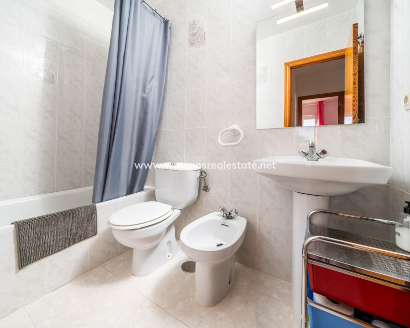 Resale - Quad - Urb. La Marina