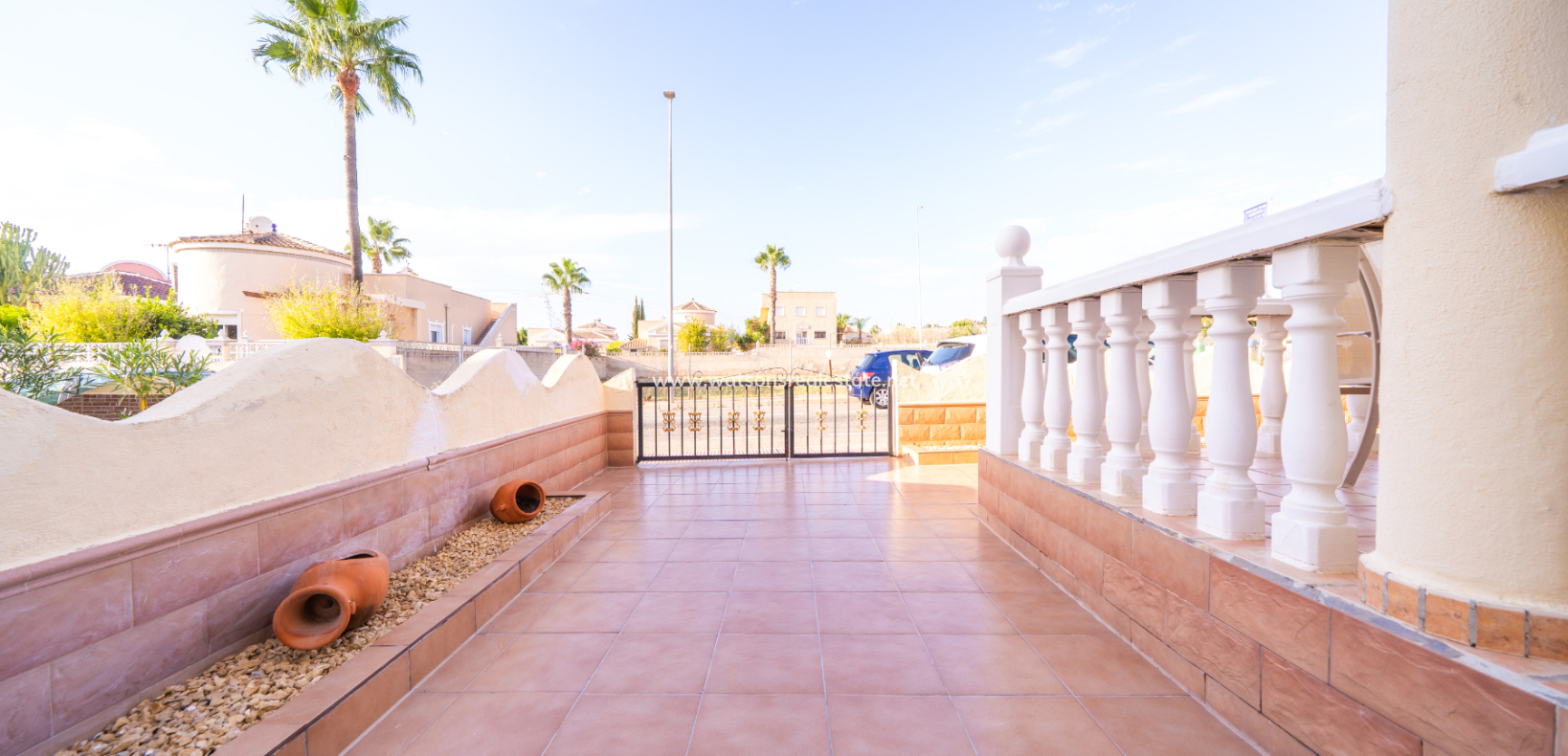 Resale - Quad - Urb. La Marina
