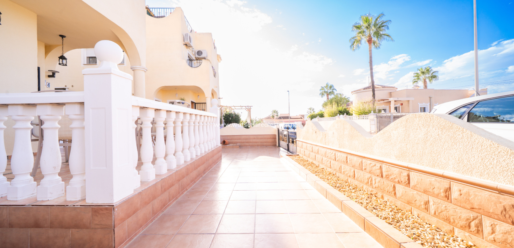 Resale - Quad - Urb. La Marina