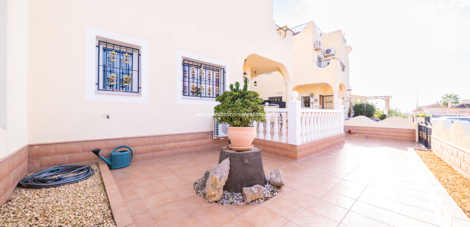 Resale - Quad - Urb. La Marina