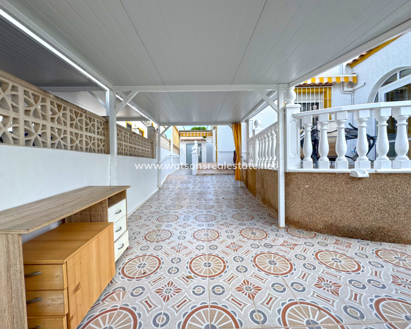 Resale - Quad - Urb. La Marina