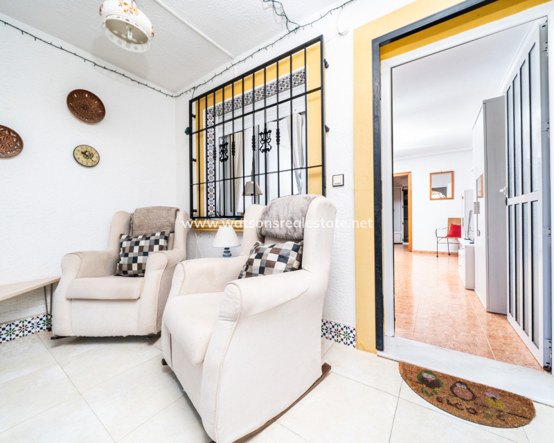 Resale - Quad - Urb. La Marina