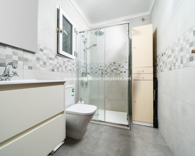 Resale - Quad - Urb. La Marina