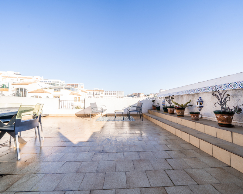 Resale - Quad - Urb. La Marina