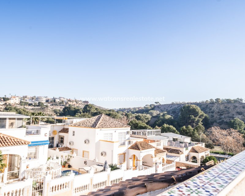 Resale - Quad - Urb. La Marina