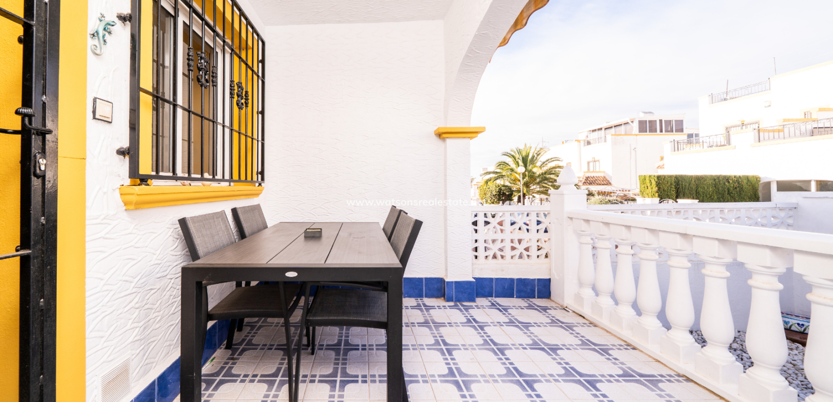 Resale - Quad - Urb. La Marina