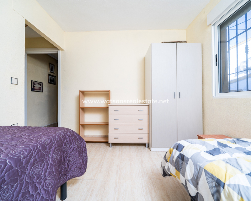 Resale - Quad - Urb. La Marina