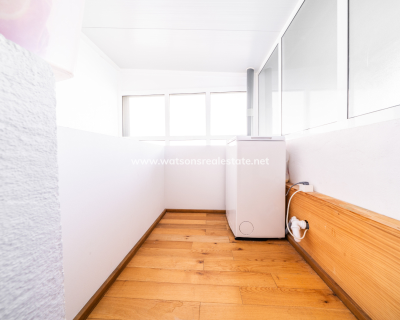 Resale - Quad - Urb. La Marina