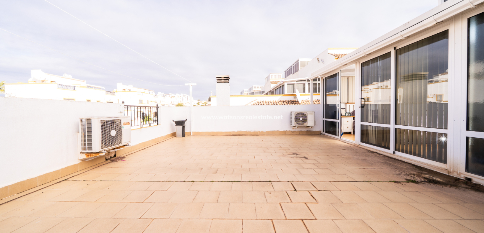 Resale - Quad - Urb. La Marina