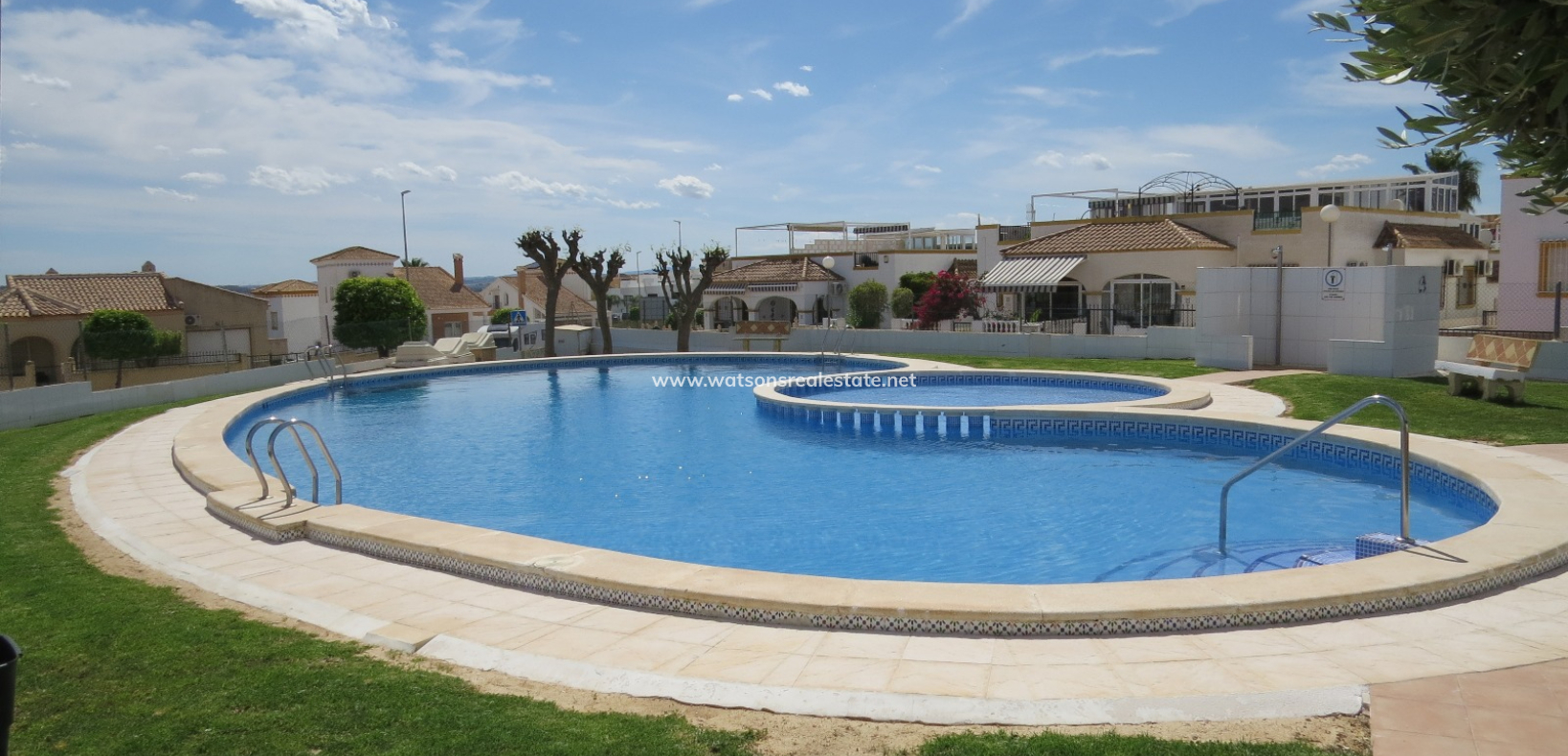 Resale - Quad - Urb. La Marina