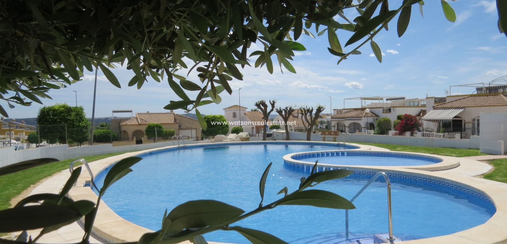 Resale - Quad - Urb. La Marina