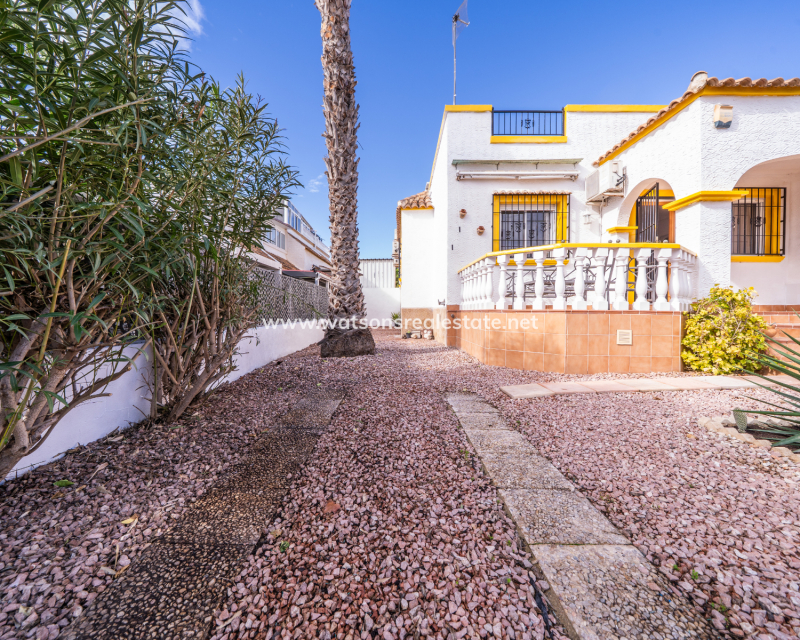 Resale - Quad - Urb. La Marina