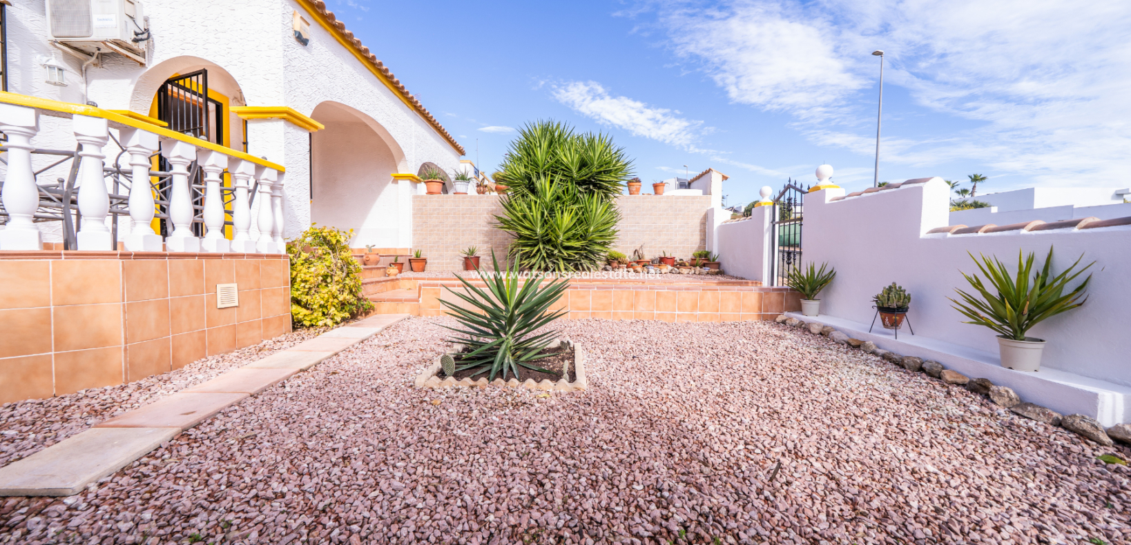 Resale - Quad - Urb. La Marina