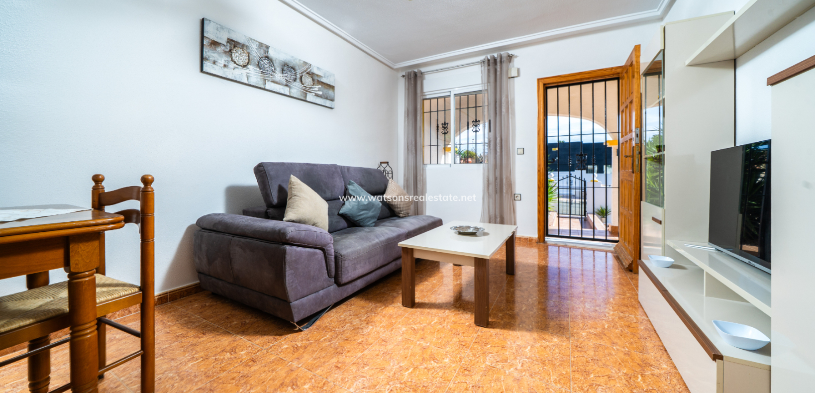 Resale - Quad - Urb. La Marina
