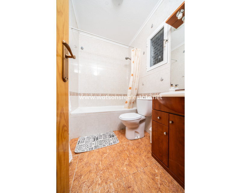 Resale - Quad - Urb. La Marina