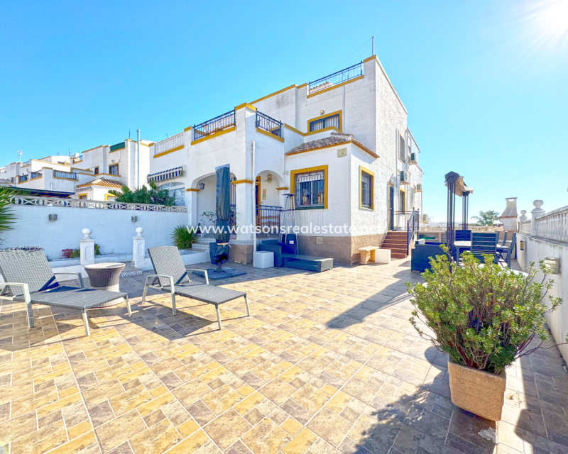 Resale - Quad - Urb. La Marina