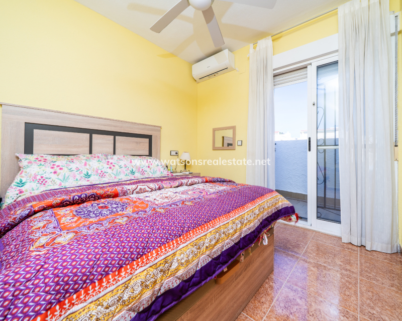 Resale - Quad - Urb. La Marina