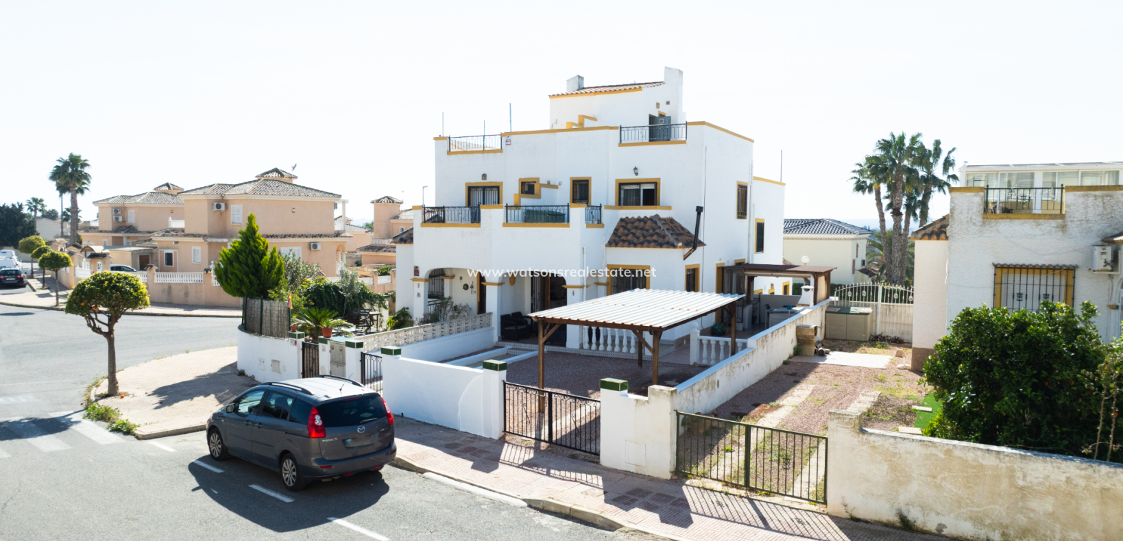 Resale - Quad - Urb. La Marina
