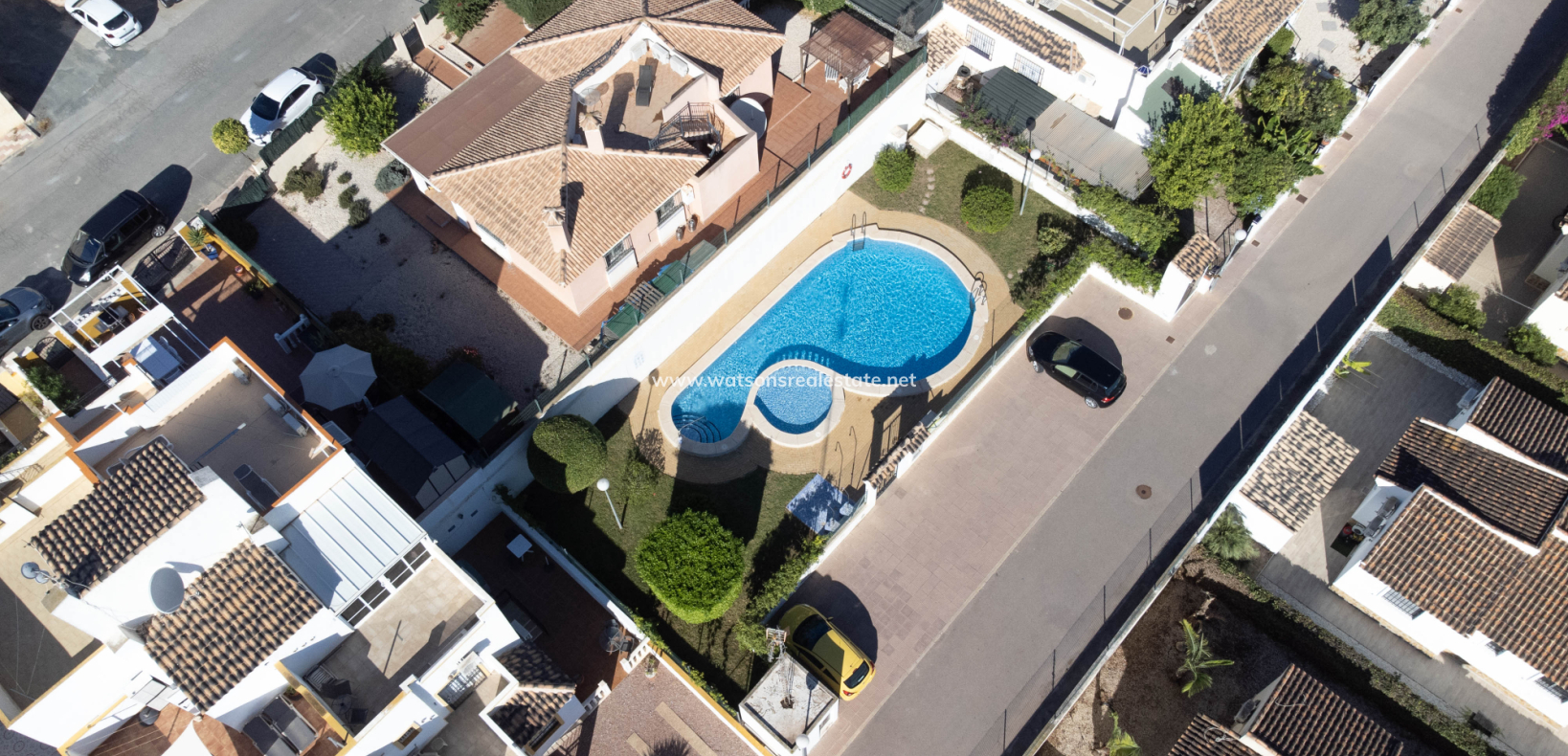 Resale - Quad - Urb. La Marina