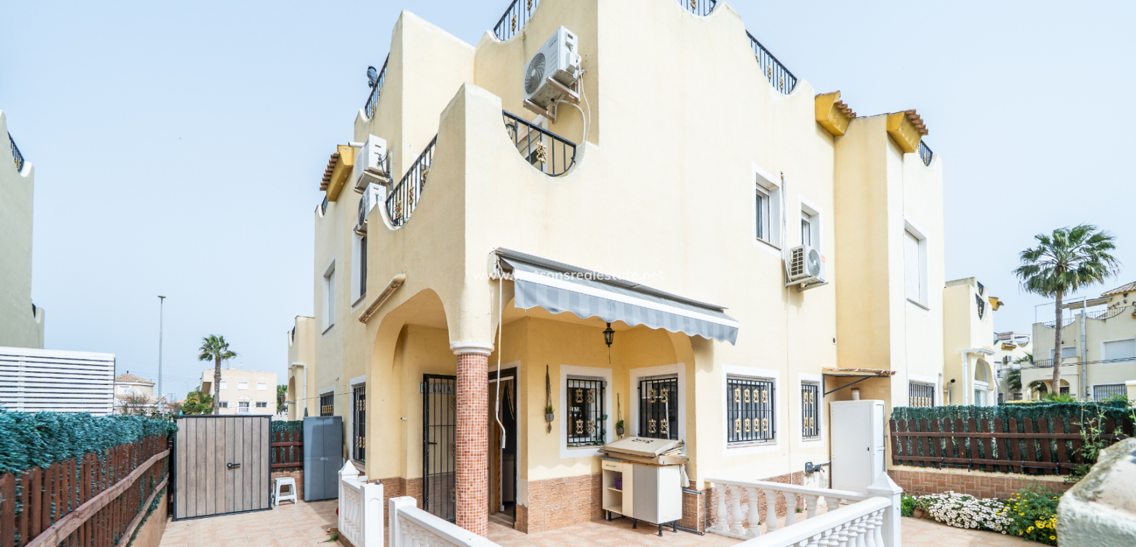 Resale - Quad - Urb. La Marina